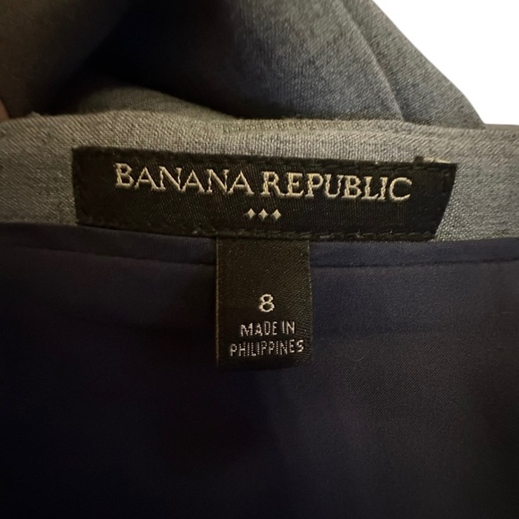 Banana Republic | Women’s Lightweight Pencil Skirt - Size 8 - NWOT - Picture 2 of 4